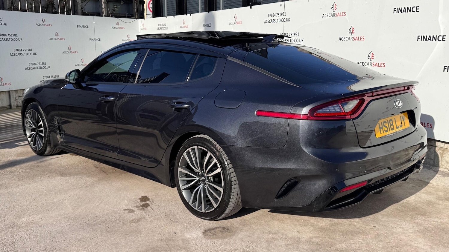 Used Kia Stinger 2018 for sale - 77564602: Photo 6