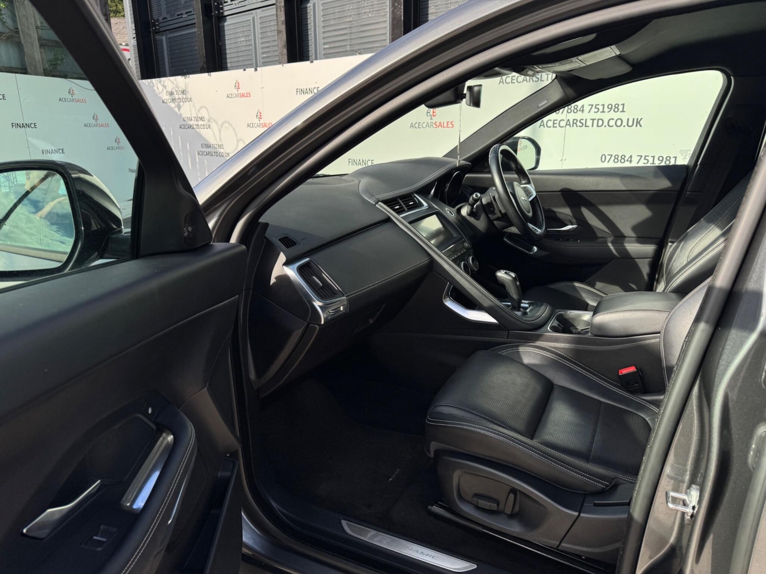 Used Jaguar E-Pace 2018 for sale - 78100974: Photo 17