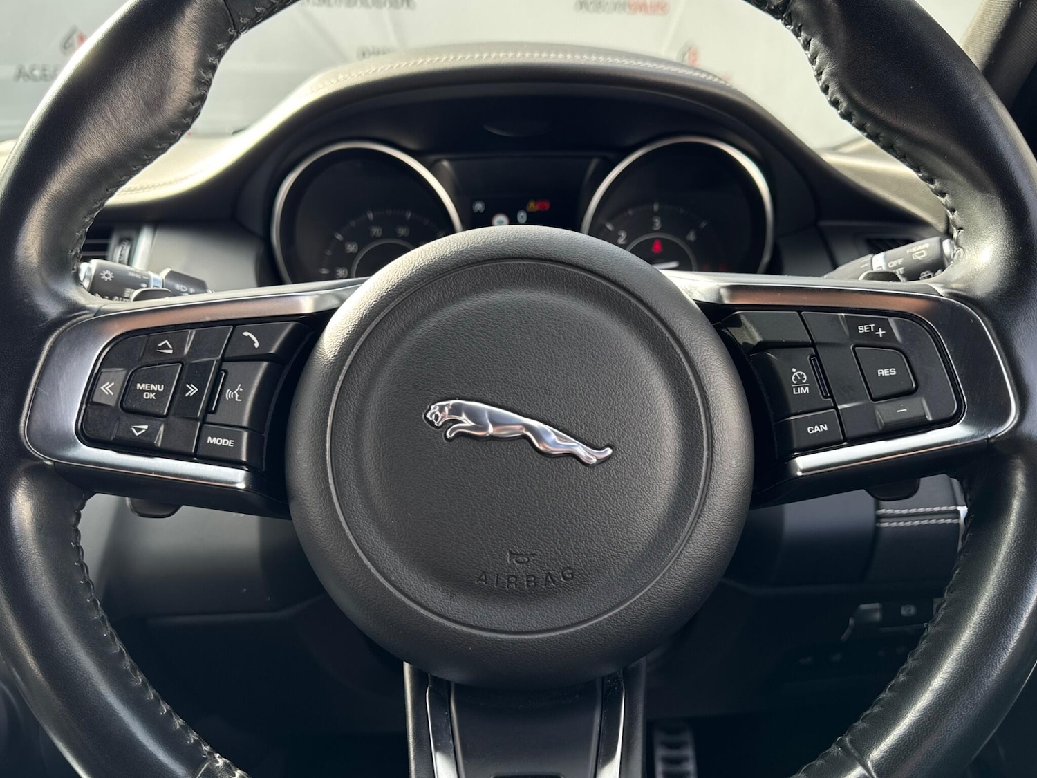 Used Jaguar E-Pace 2018 for sale - 78100974: Photo 33