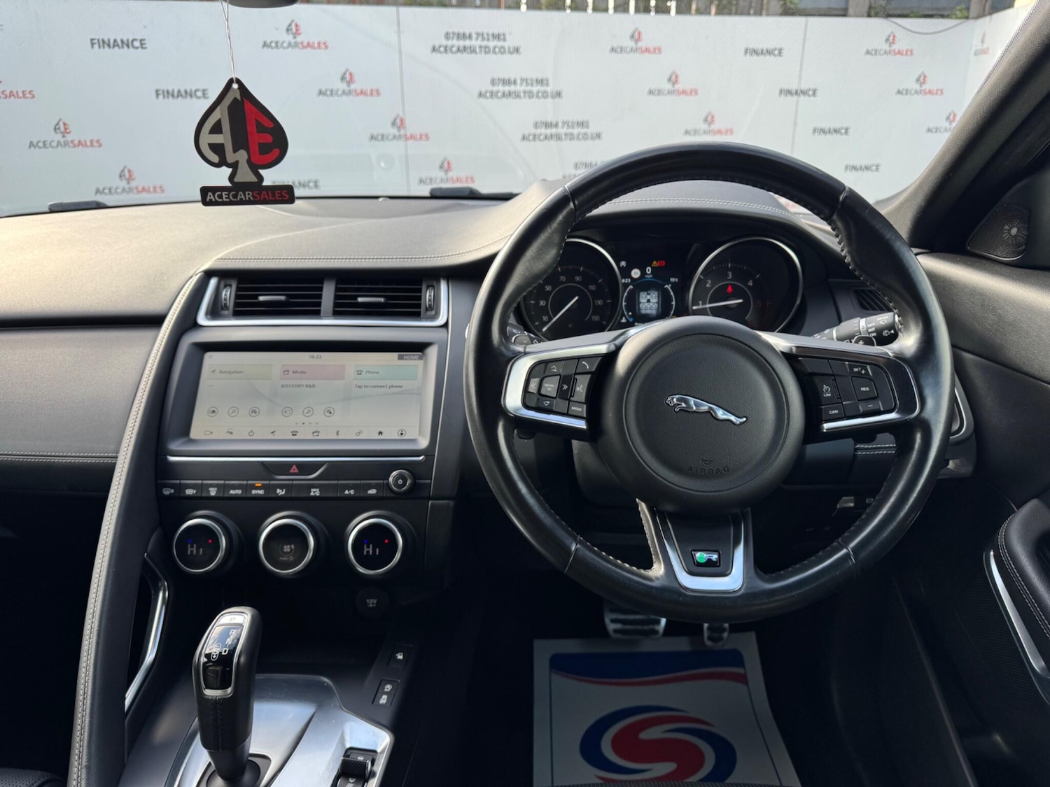 Used Jaguar E-Pace 2018 for sale - 78100974: Photo 37