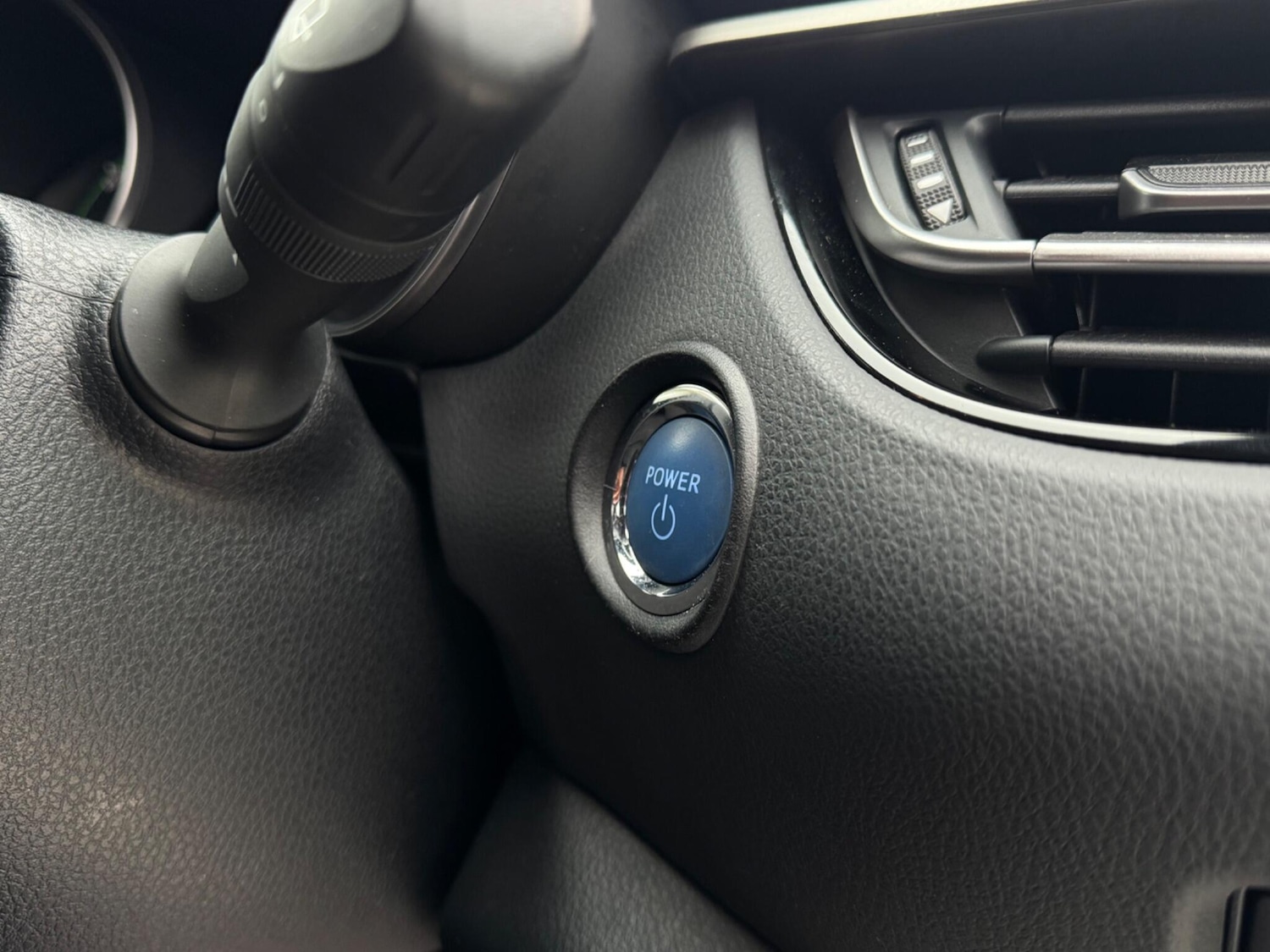 Used Toyota C-HR for sale - 76996835: Photo 23