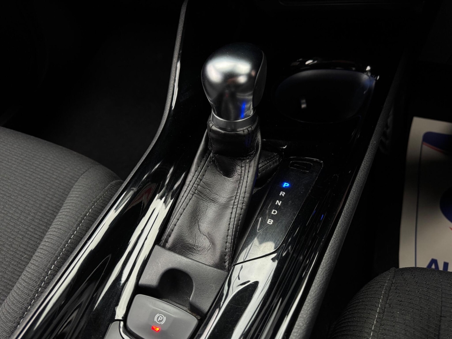 Used Toyota C-HR for sale - 76996835: Photo 26