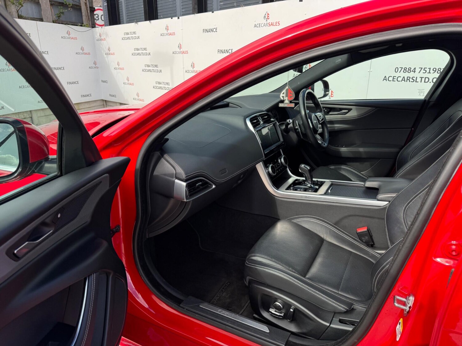 Used Jaguar XE 2019 for sale - 78047796: Photo 15