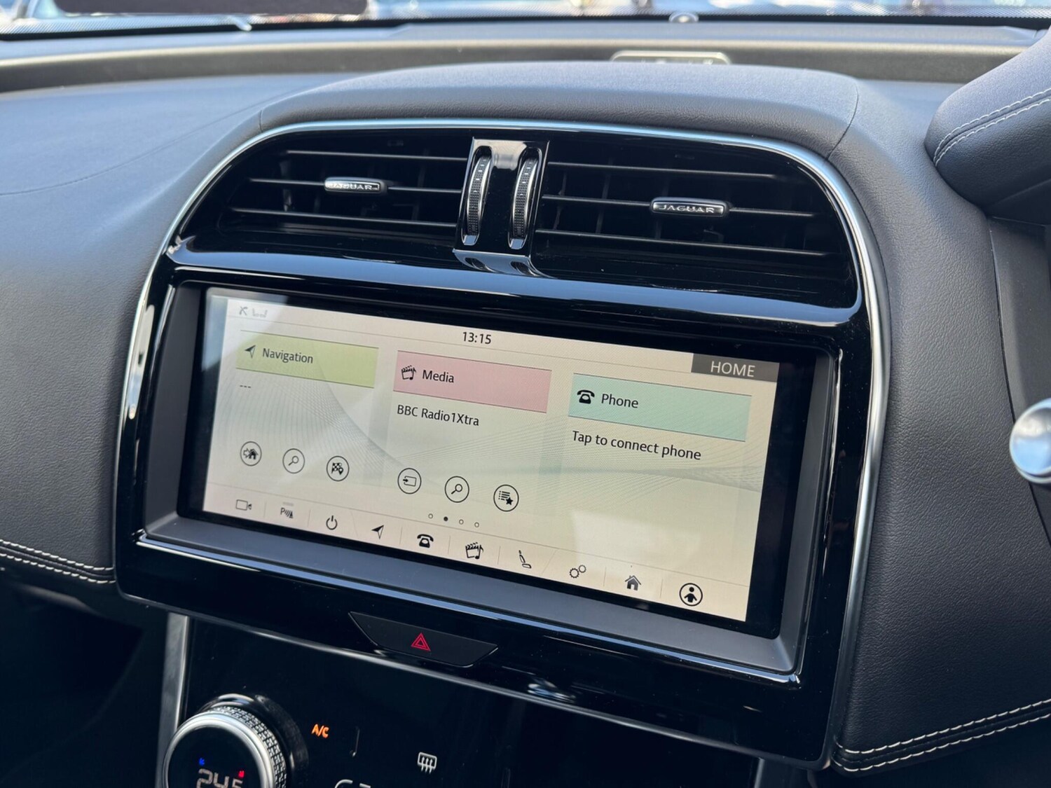 Used Jaguar XE 2019 for sale - 78047796: Photo 21