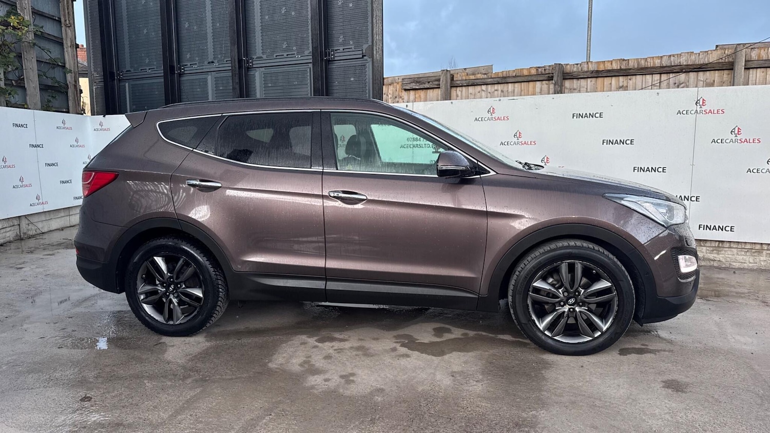 Used Hyundai Santa Fe 2015 for sale - 76573368: Photo 10