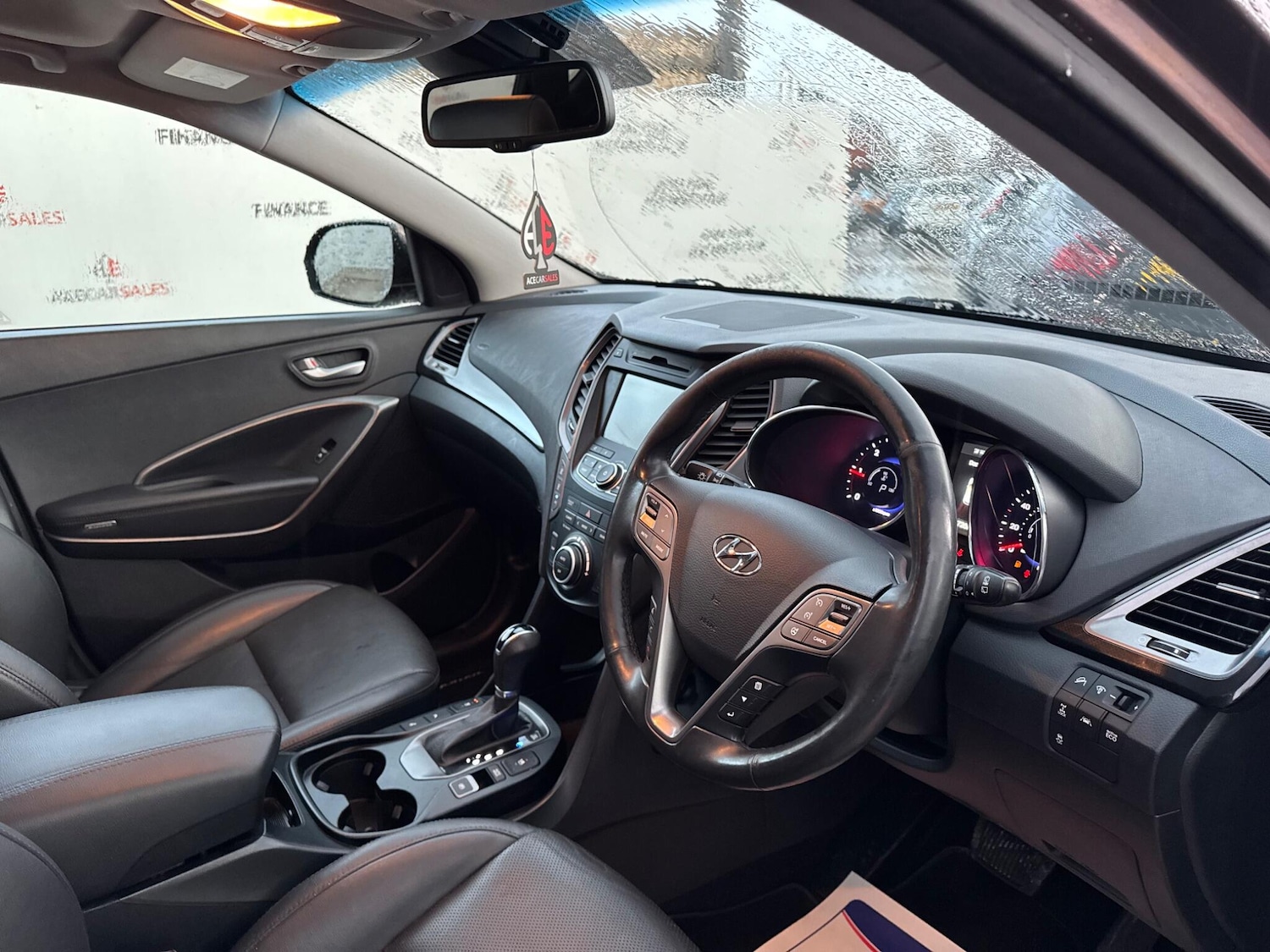 Used Hyundai Santa Fe 2015 for sale - 76573368: Photo 11