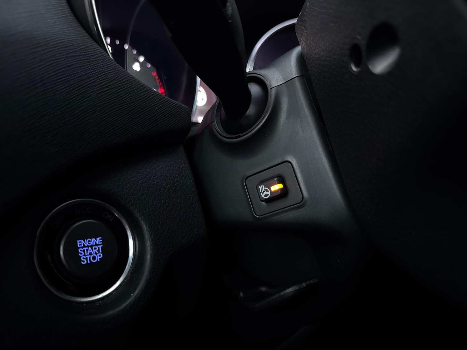 Used Hyundai Santa Fe 2015 for sale - 76573368: Photo 28