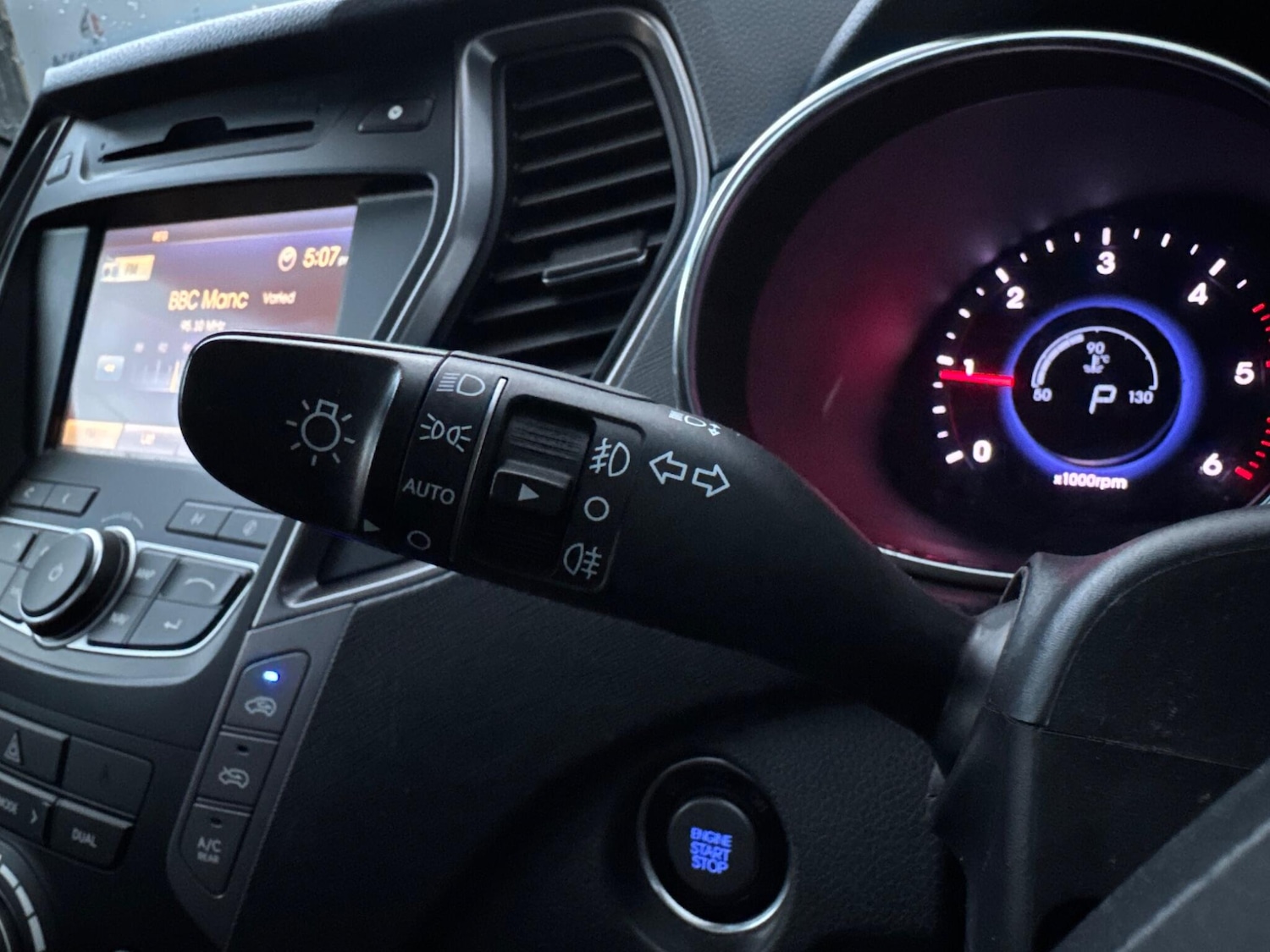 Used Hyundai Santa Fe 2015 for sale - 76573368: Photo 35