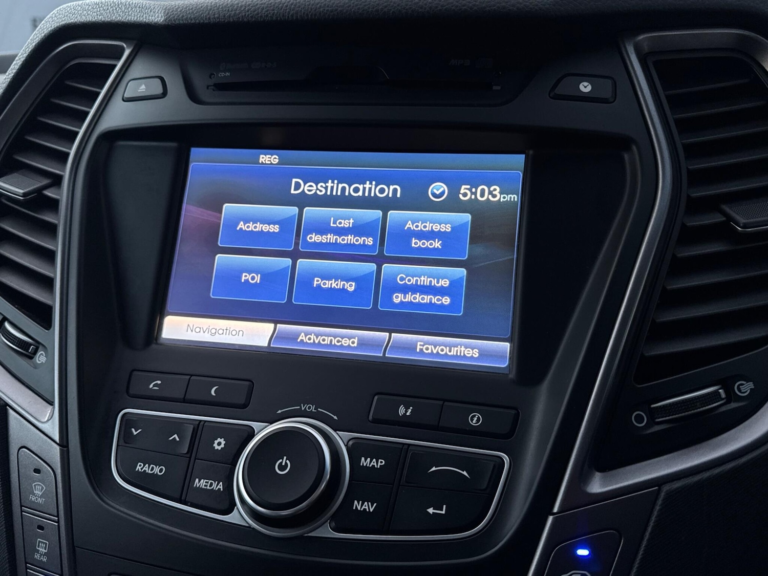 Used Hyundai Santa Fe 2015 for sale - 76573368: Photo 45