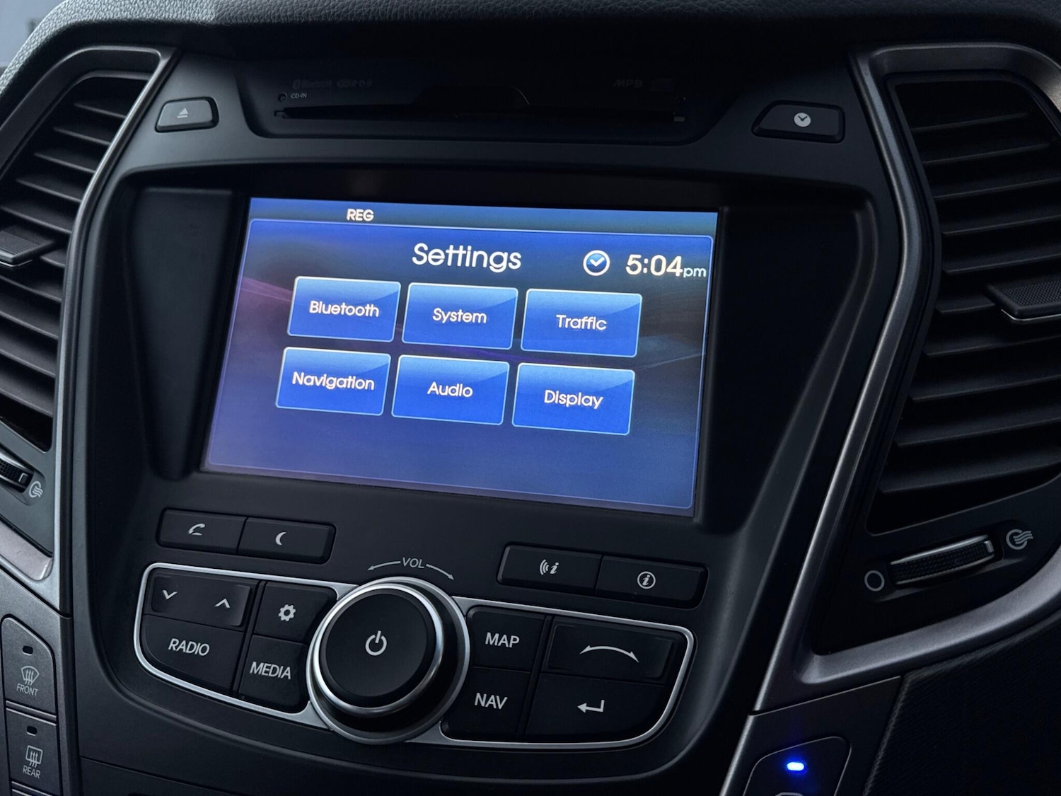 Used Hyundai Santa Fe 2015 for sale - 76573368: Photo 48