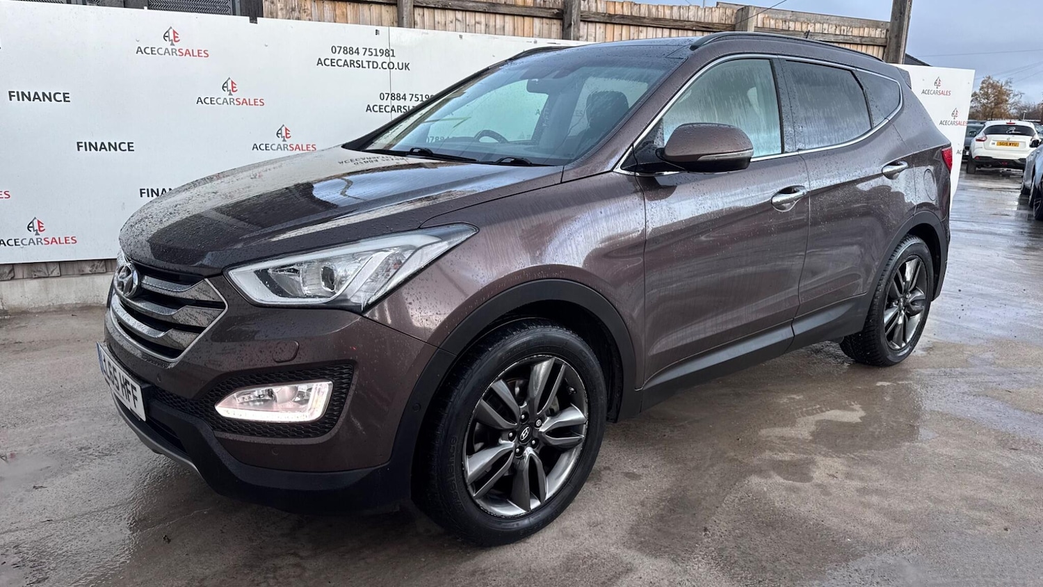 Used Hyundai Santa Fe 2015 for sale - 76573368: Photo 5