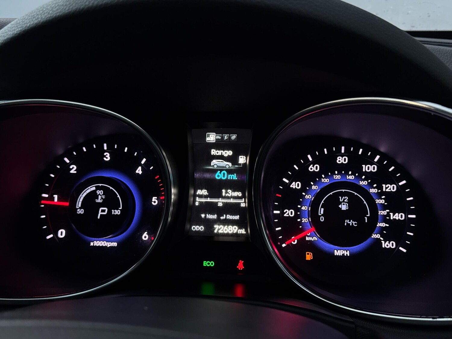 Used Hyundai Santa Fe 2015 for sale - 76573368: Photo 55