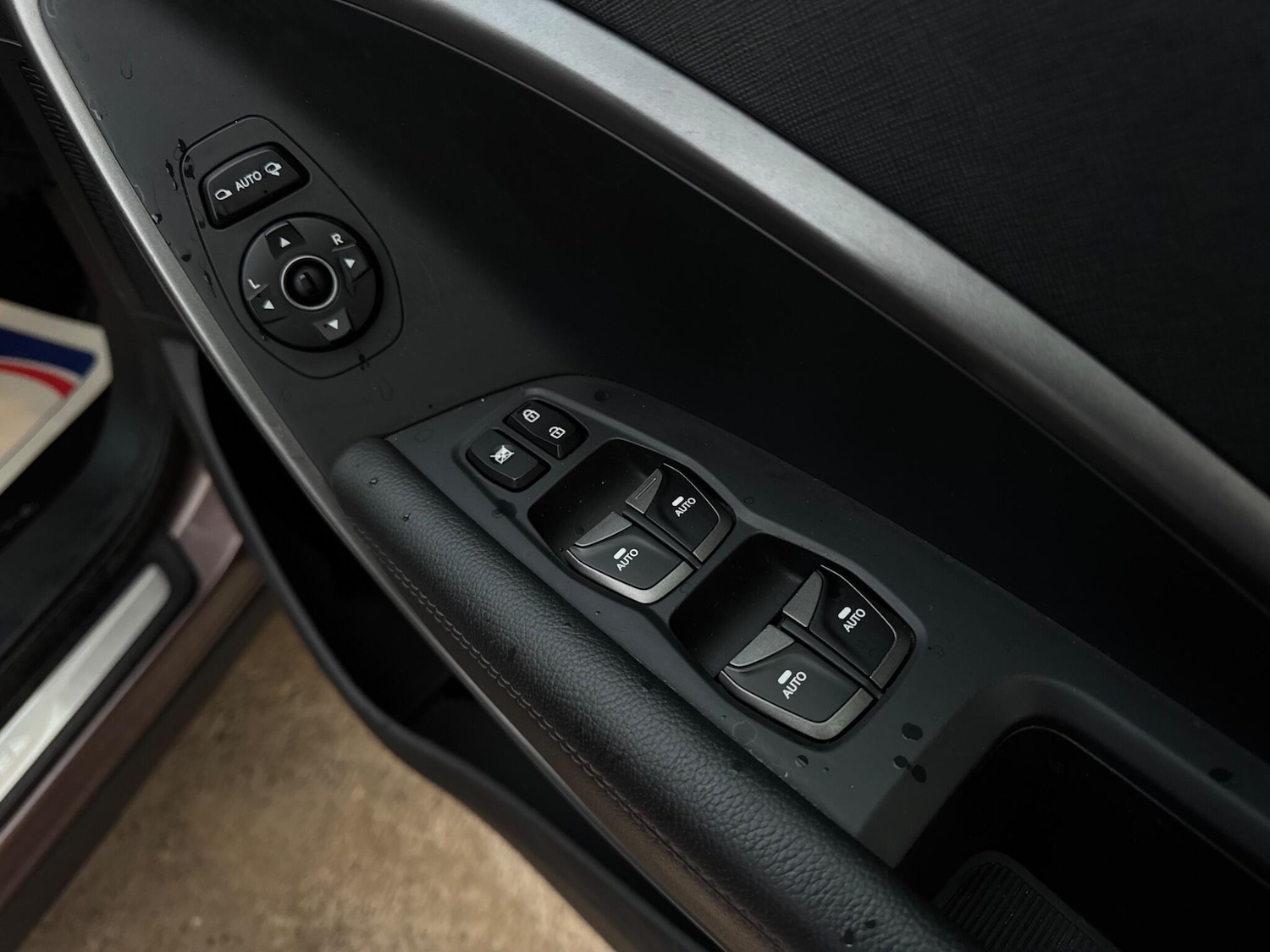 Used Hyundai Santa Fe 2015 for sale - 76573368: Photo 56