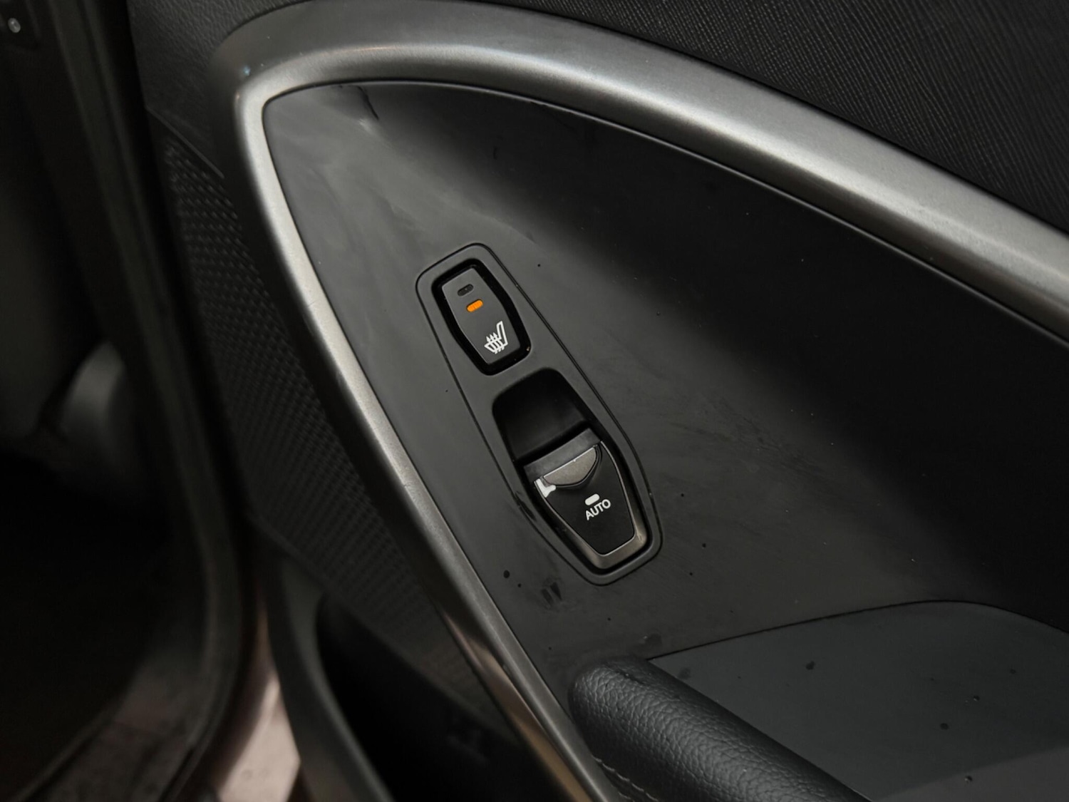 Used Hyundai Santa Fe 2015 for sale - 76573368: Photo 58