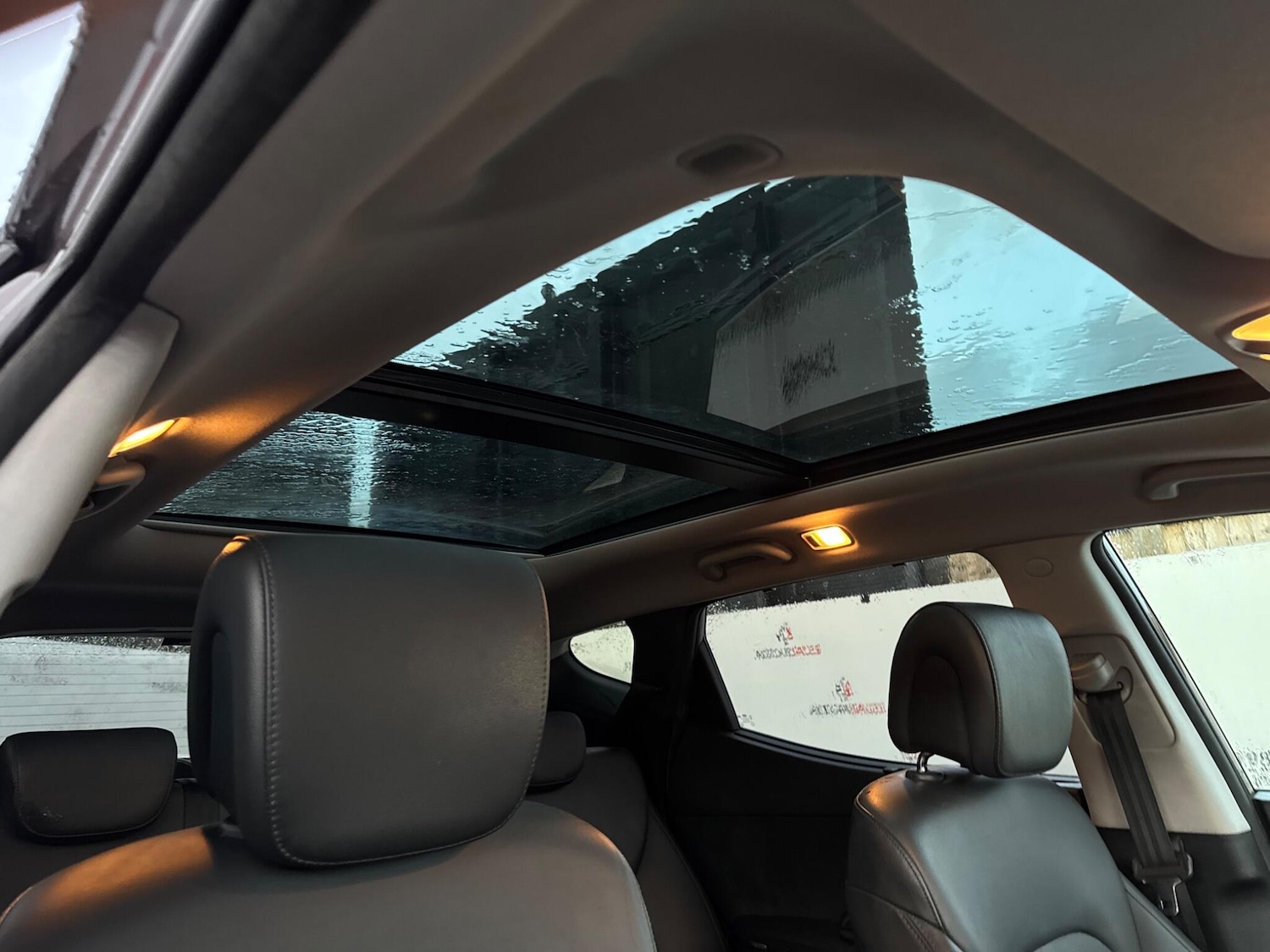 Used Hyundai Santa Fe 2015 for sale - 76573368: Photo 62