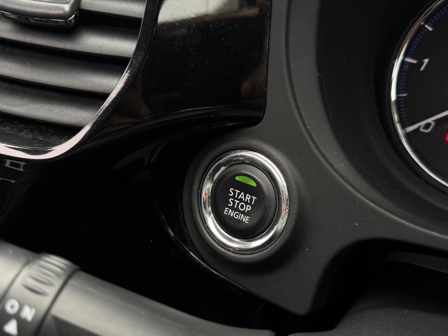 Used Mitsubishi Outlander 2018 for sale - 77216175: Photo 23