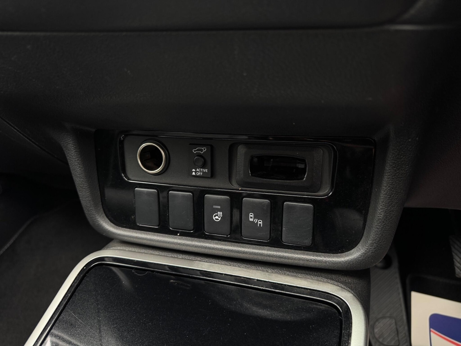 Used Mitsubishi Outlander 2018 for sale - 77216175: Photo 25