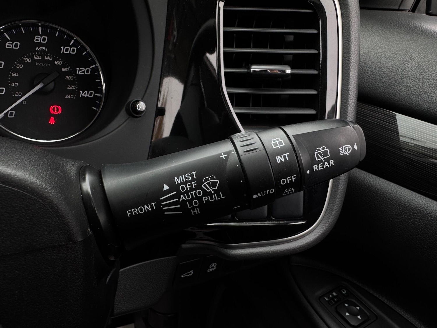 Used Mitsubishi Outlander 2018 for sale - 77216175: Photo 33