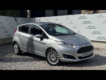 (15) - 1.0T EcoBoost Titanium Powershift Euro 5 5dr