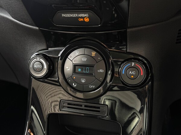 Used Ford Fiesta 2015 for sale - 74750198: Photo 25