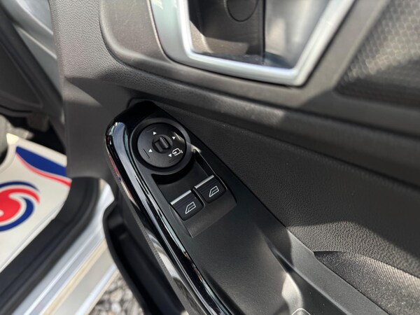 Used Ford Fiesta 2015 for sale - 74750198: Photo 48
