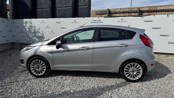 Used Ford Fiesta 2015 for sale - 74750198: Photo 5