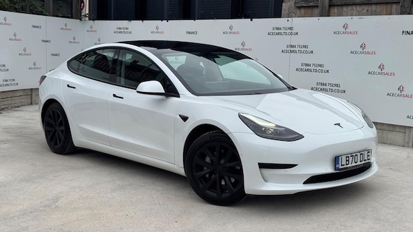 Used Tesla Model 3 2020 for sale - 76294980: Photo 1