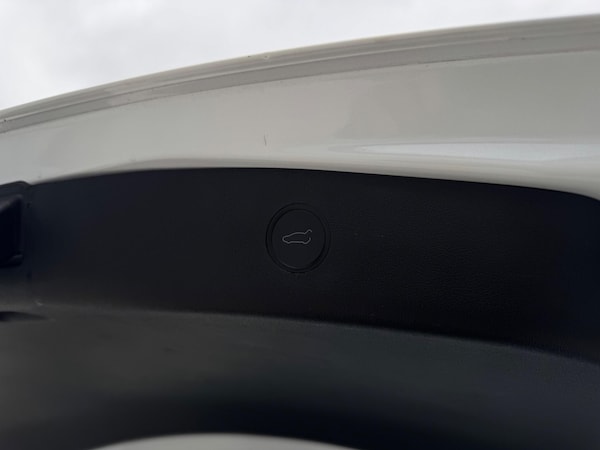 Used Tesla Model 3 2020 for sale - 76294980: Photo 53