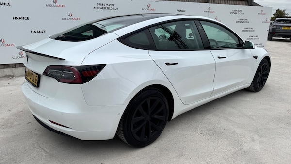 Used Tesla Model 3 2020 for sale - 76294980: Photo 8