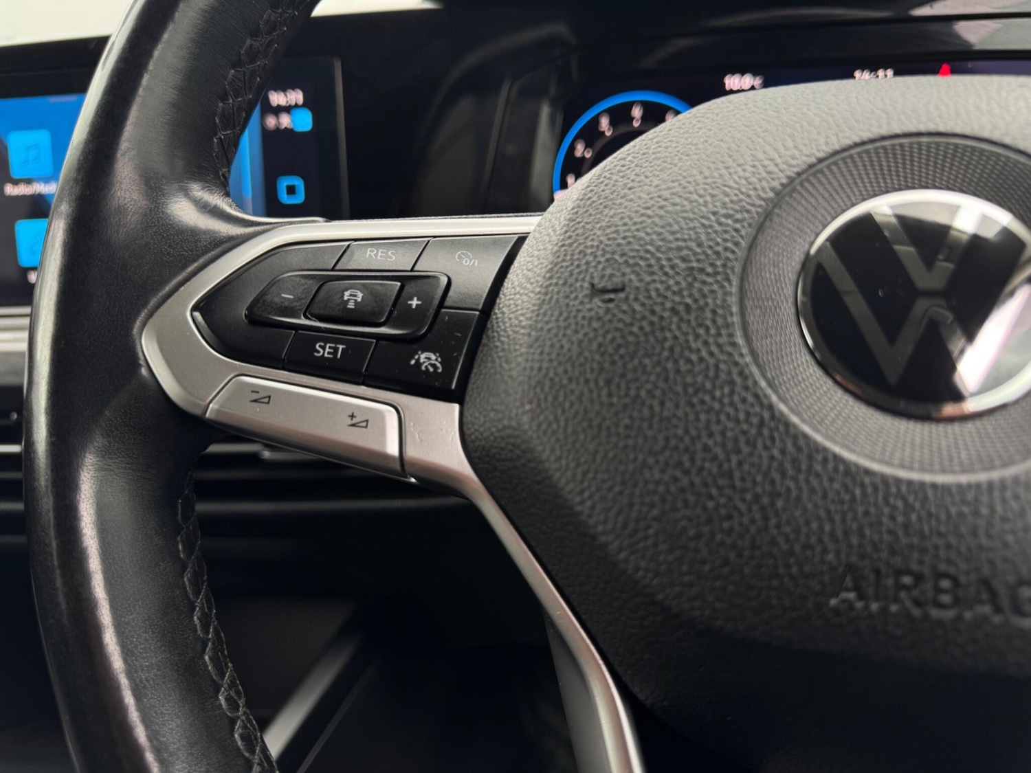 Used Volkswagen Golf for sale - 77824622: Photo 31