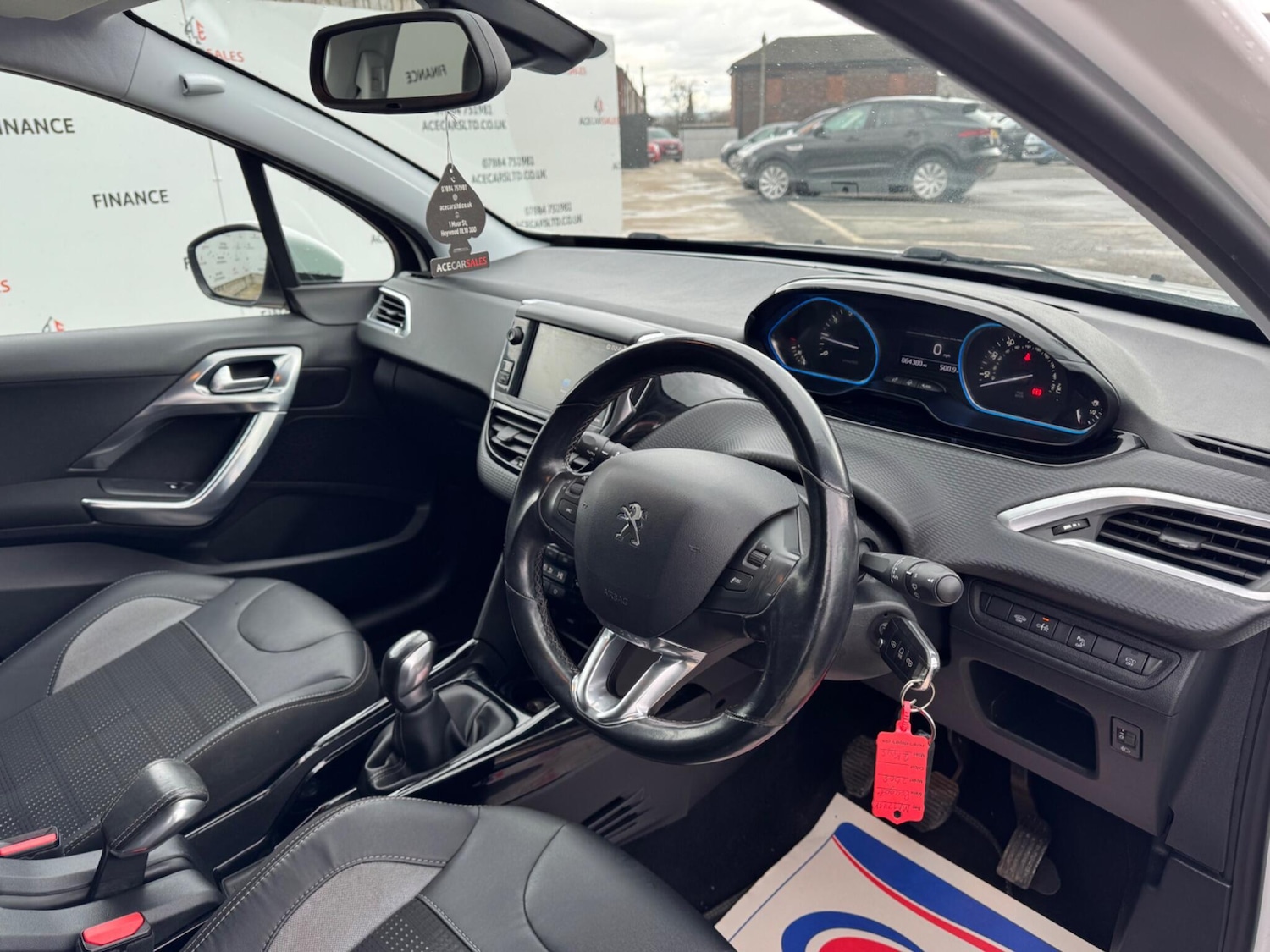 Used Peugeot 2008 2017 for sale - 77883353: Photo 10