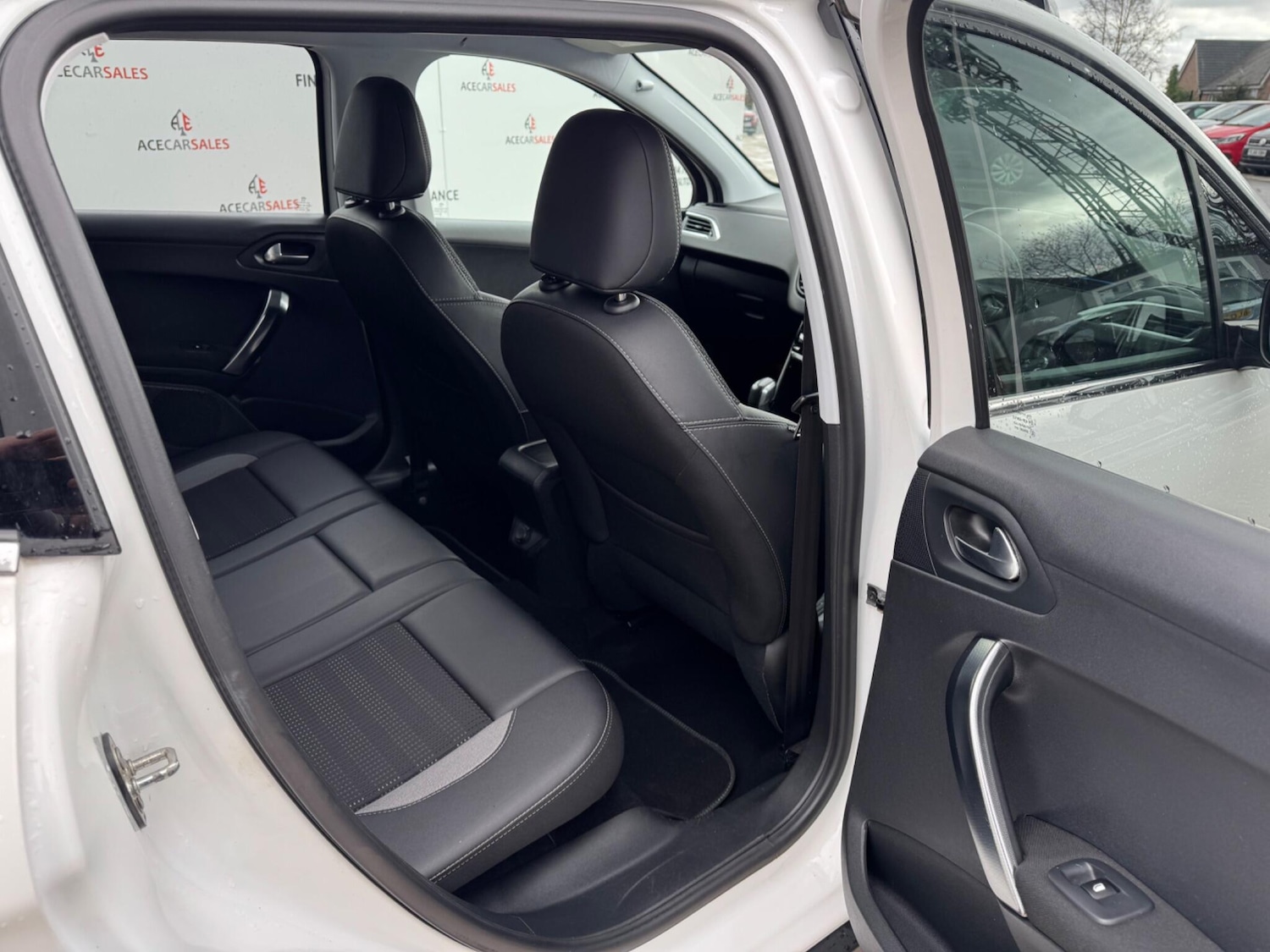 Used Peugeot 2008 2017 for sale - 77883353: Photo 13