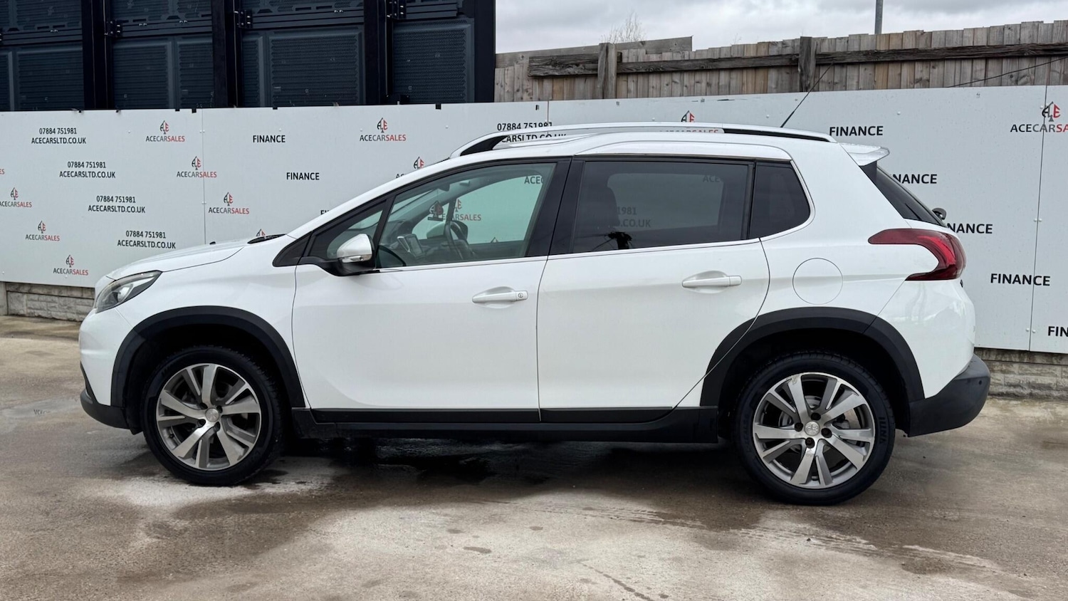 Used Peugeot 2008 2017 for sale - 77883353: Photo 5