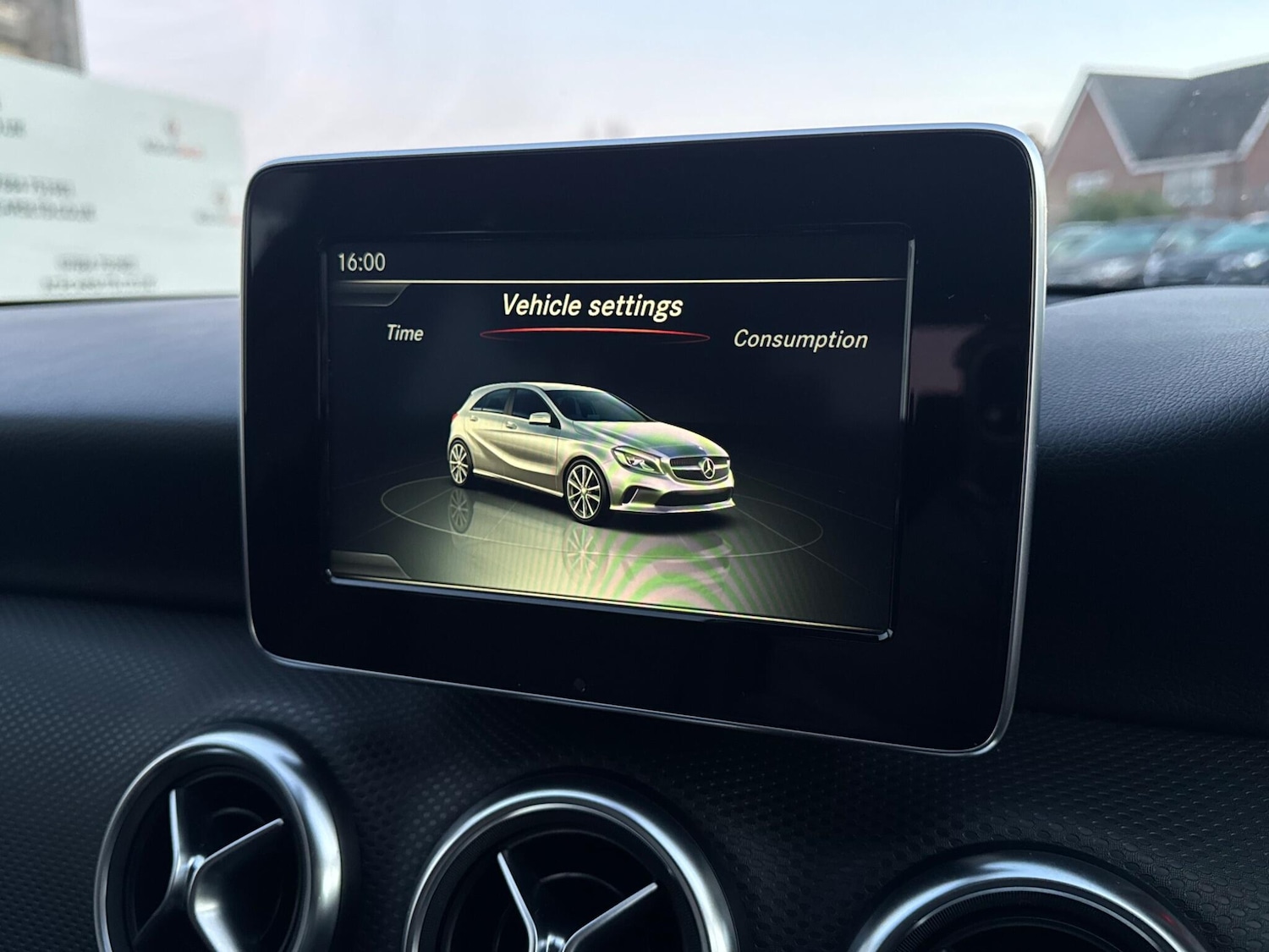 Used Mercedes-Benz A-Class 2015 for sale - 76926715: Photo 26