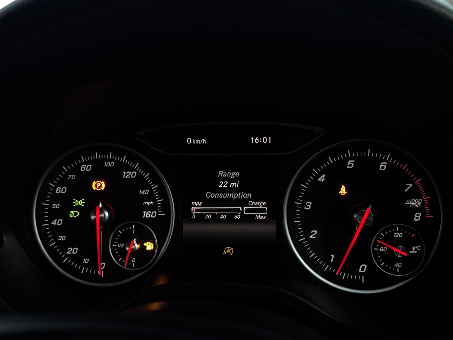 Used Mercedes-Benz A-Class 2015 for sale - 76926715: Photo 41