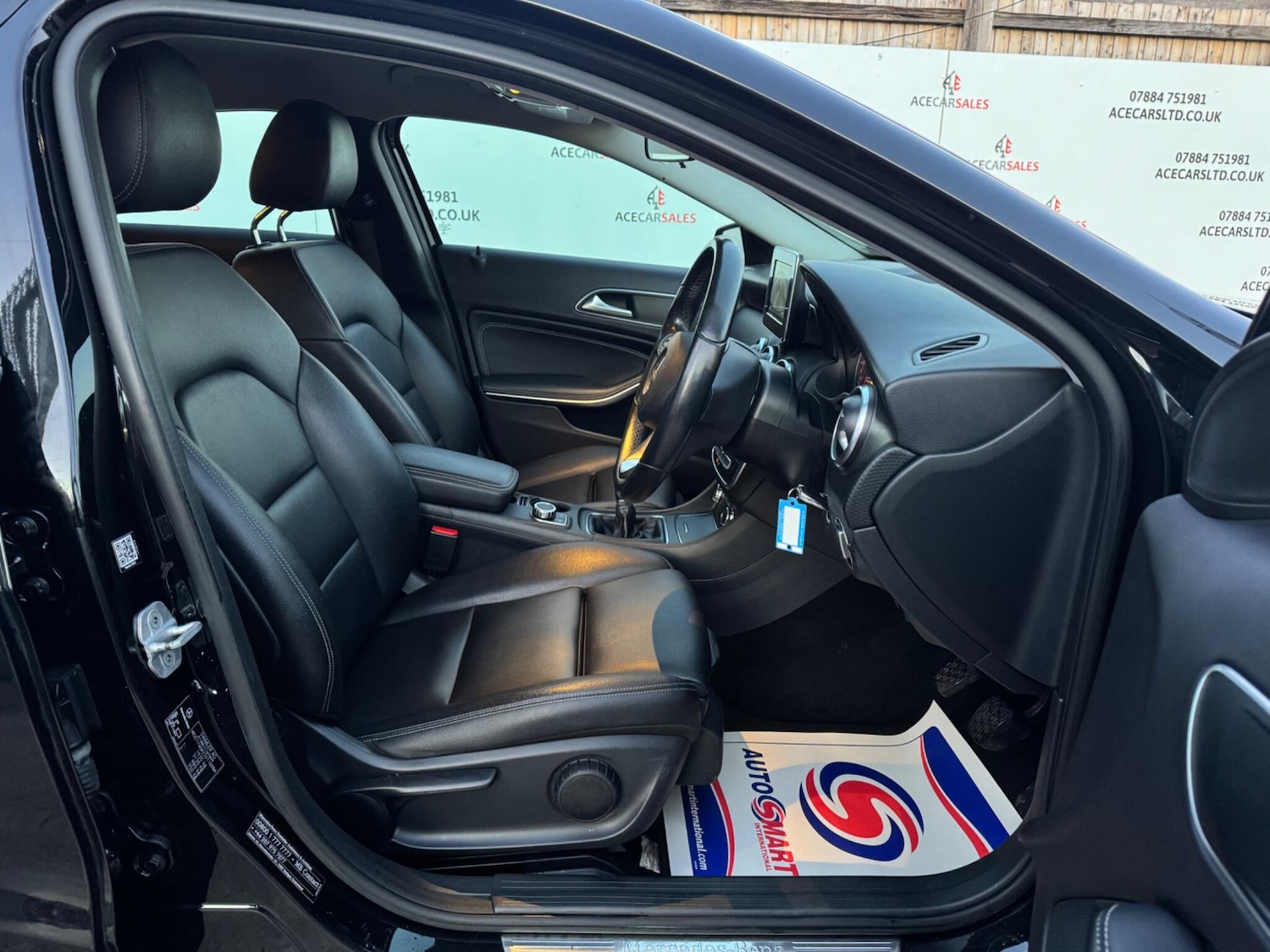 Used Mercedes-Benz A-Class 2015 for sale - 76926715: Photo 6