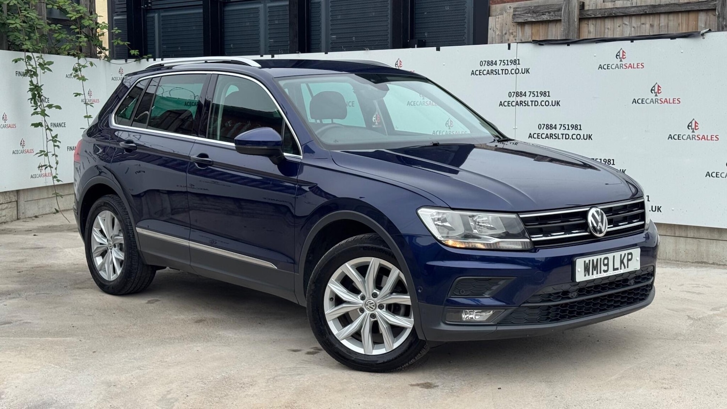 Used Volkswagen Tiguan 2019 for sale - 76012920: Photo 1