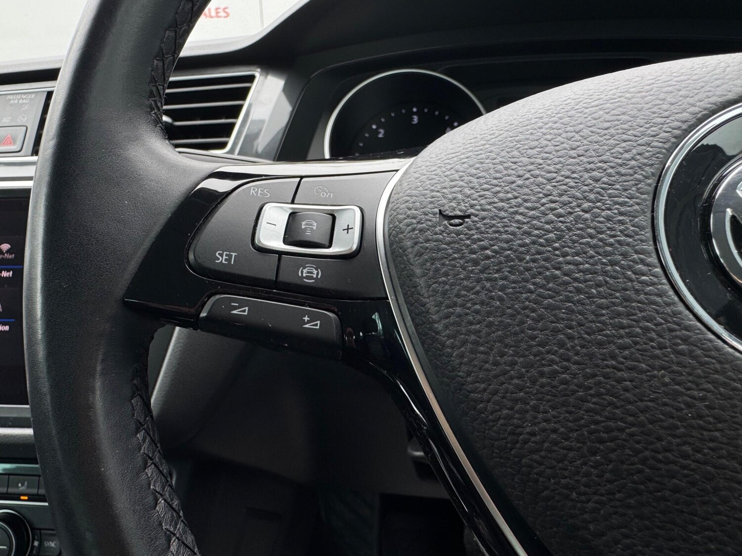 Used Volkswagen Tiguan 2019 for sale - 76012920: Photo 33