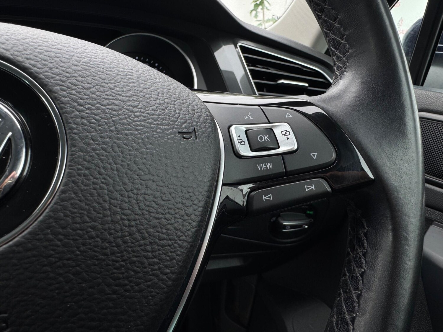 Used Volkswagen Tiguan 2019 for sale - 76012920: Photo 35