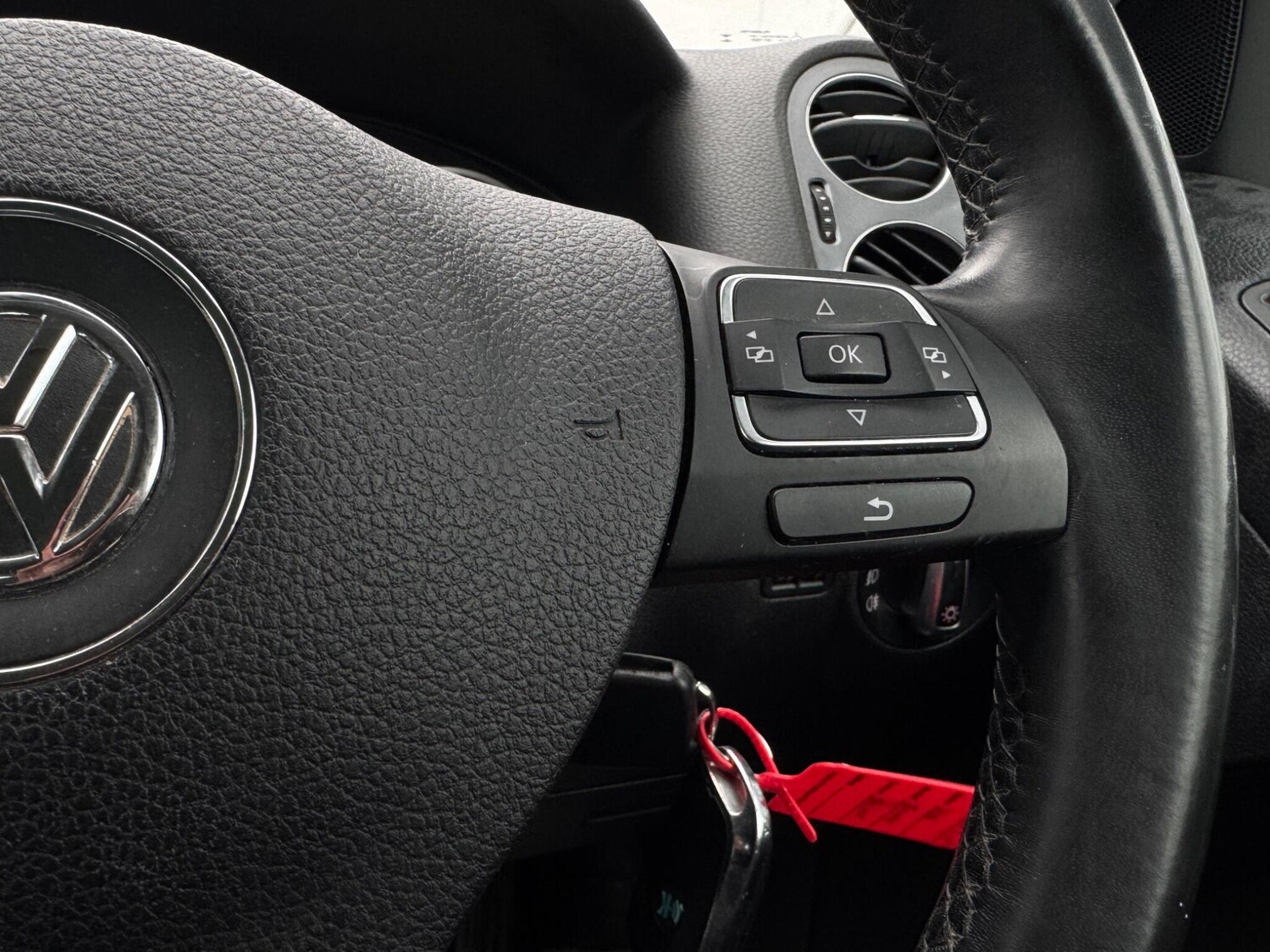 Used Volkswagen Tiguan 2014 for sale - 78019380: Photo 29