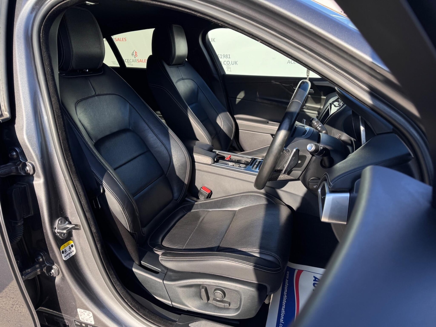 Used Jaguar XE 2017 for sale - 77839728: Photo 12