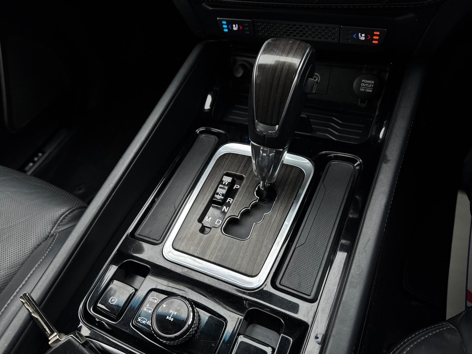 Used Ssangyong Rexton for sale - 77484493: Photo 26