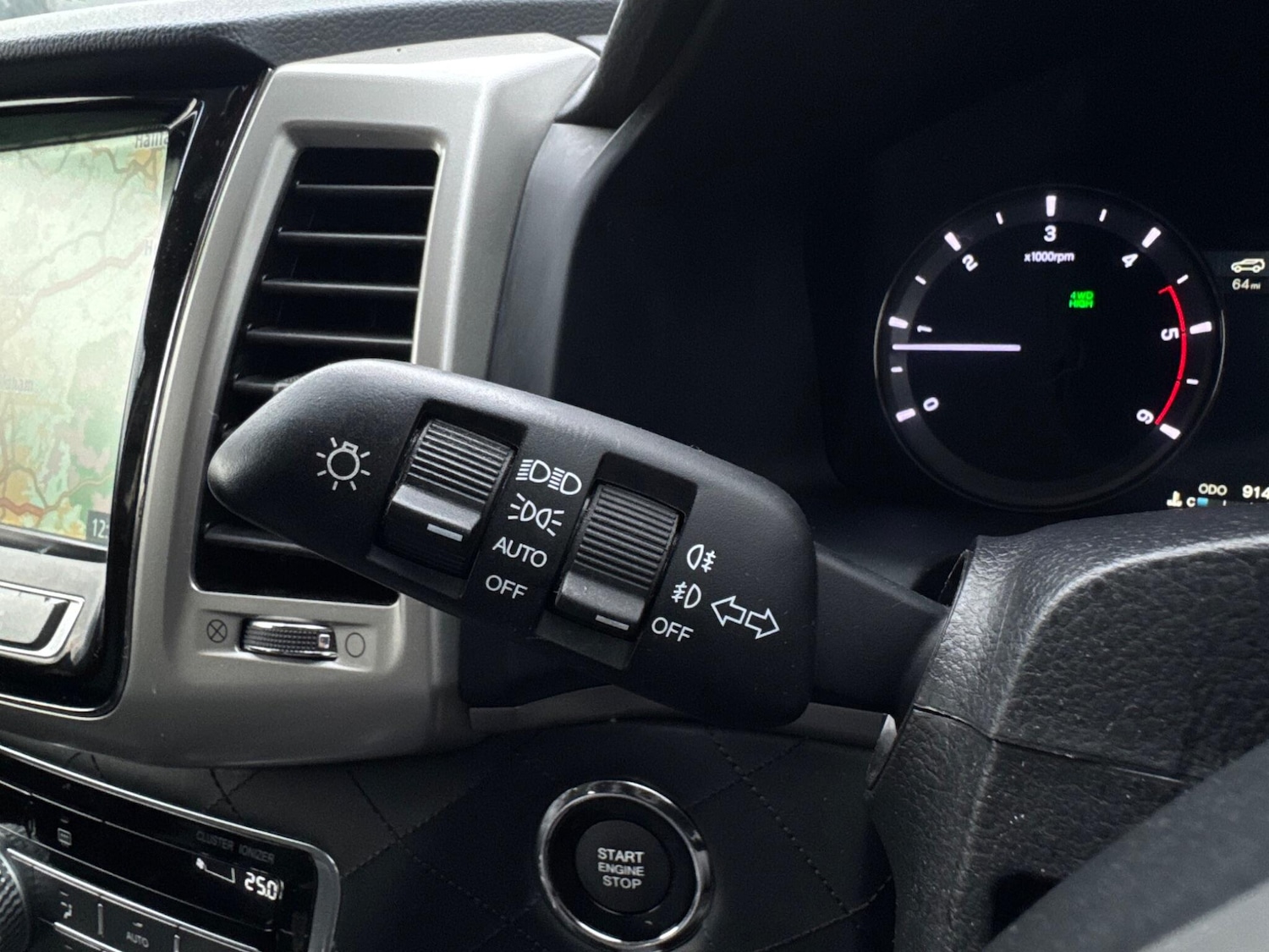 Used Ssangyong Rexton for sale - 77484493: Photo 29