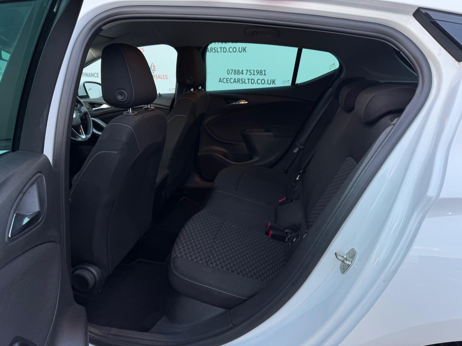 Used Vauxhall Astra 2018 for sale - 77163408: Photo 16