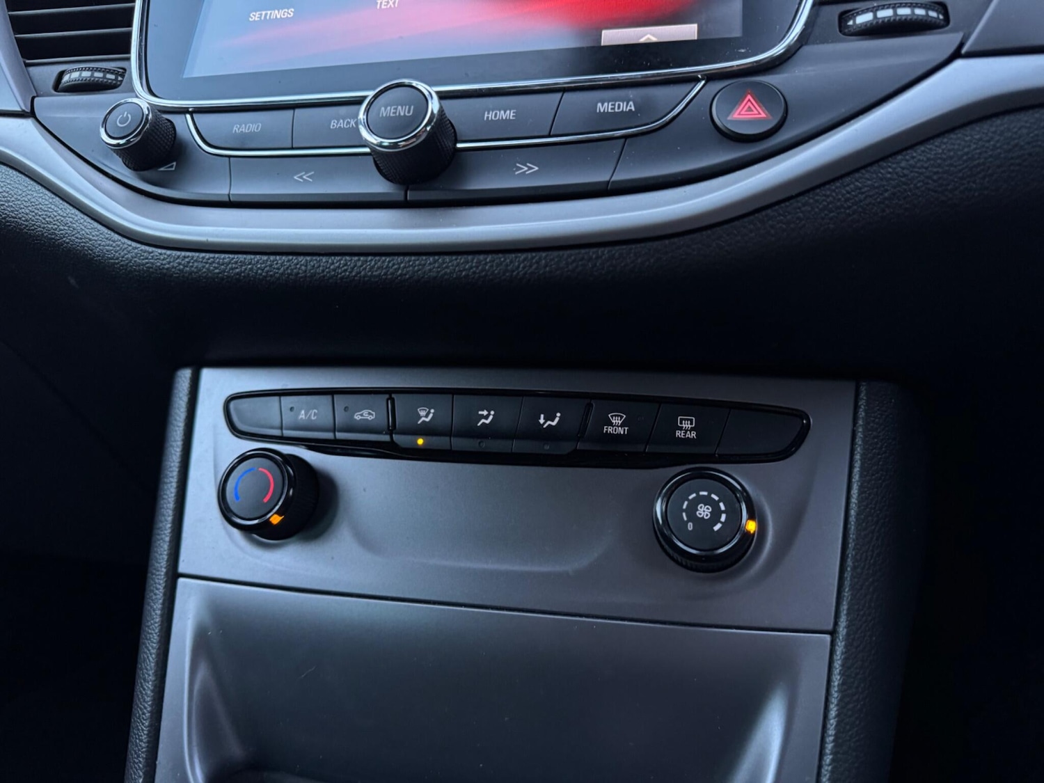 Used Vauxhall Astra 2018 for sale - 77163408: Photo 24