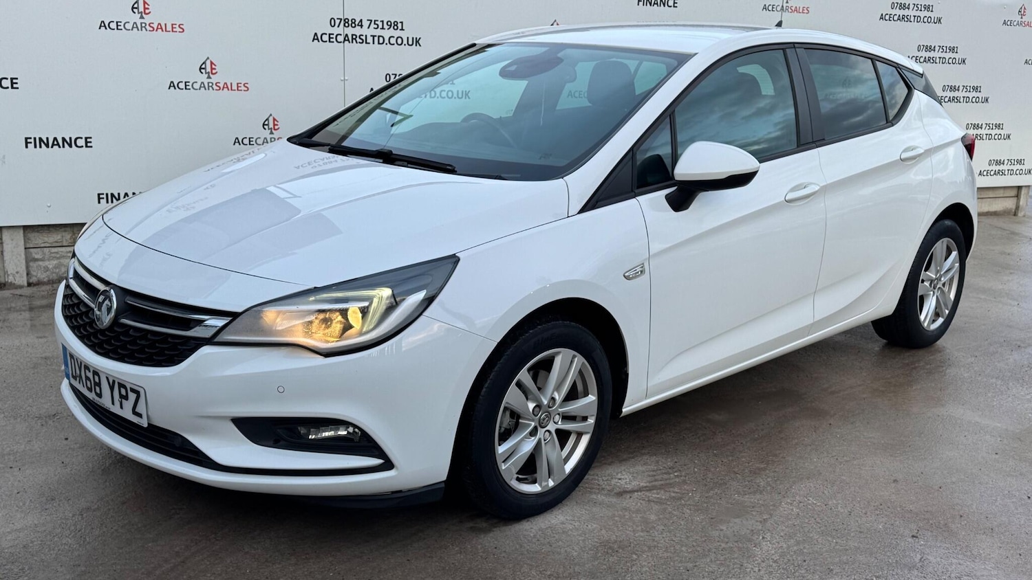 Used Vauxhall Astra 2018 for sale - 77163408: Photo 4