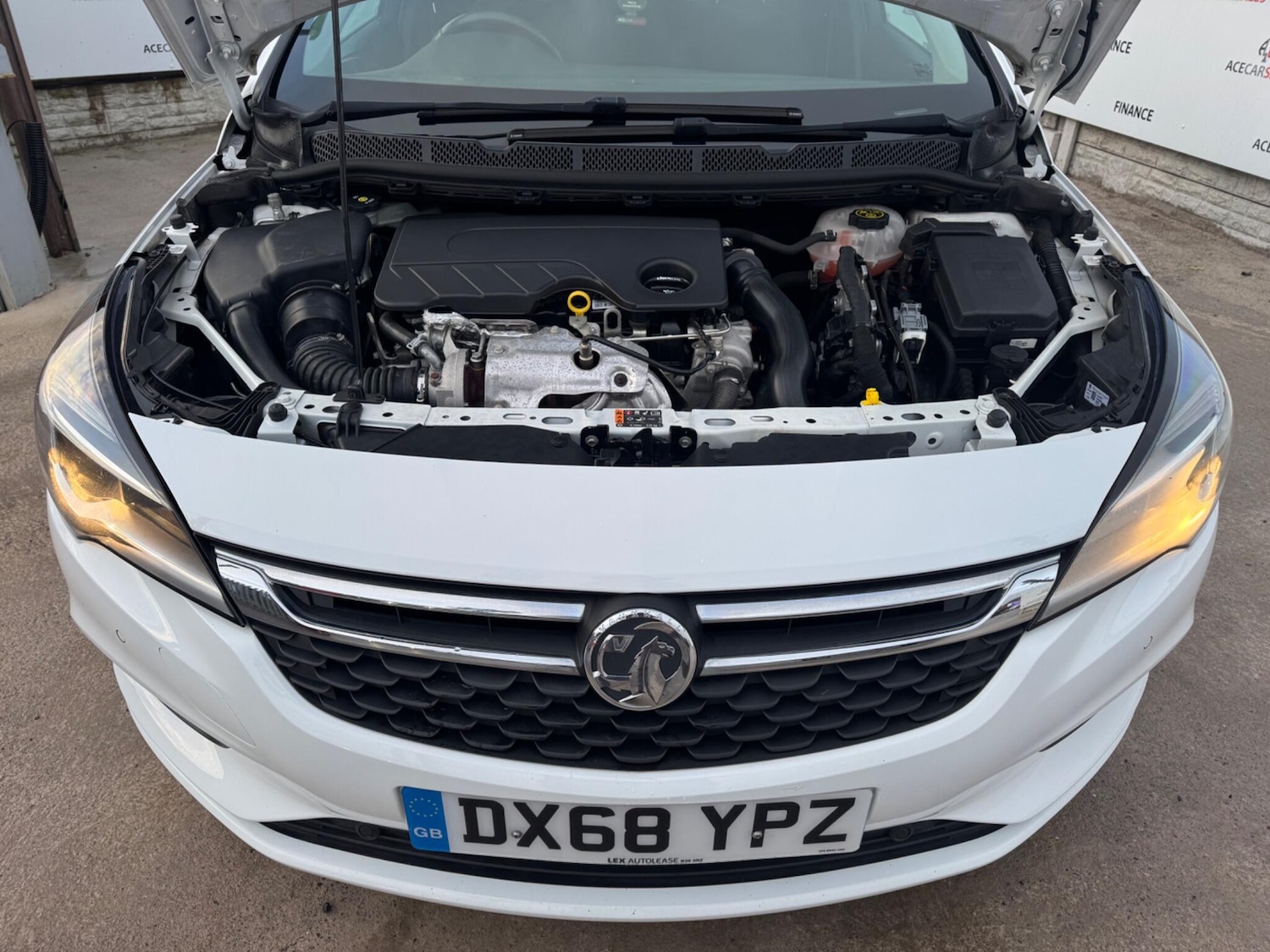 Used Vauxhall Astra 2018 for sale - 77163408: Photo 62