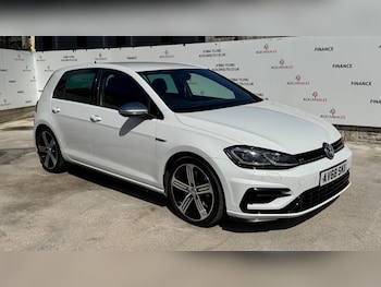 Used Volkswagen Golf 2018 for sale - 78276548: Photo