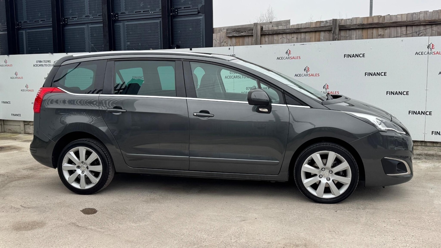 Used Peugeot 5008 for sale - 77808579: Photo 9