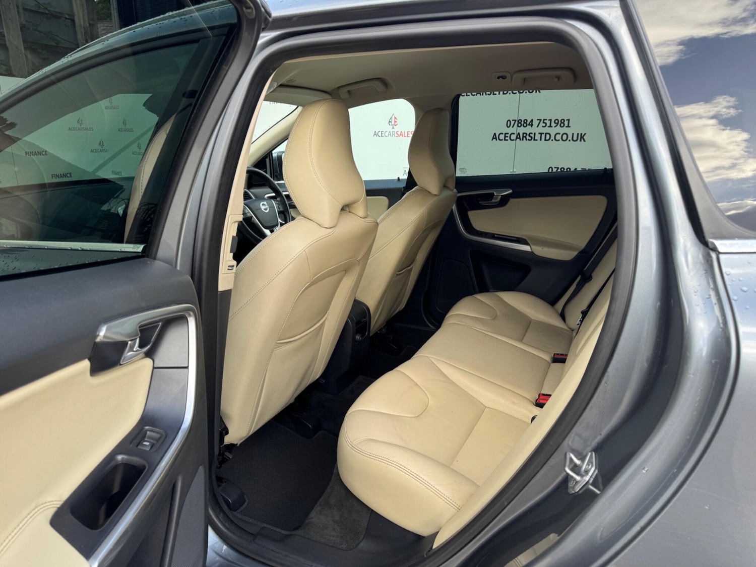 Used Volvo XC60 2017 for sale - 76409421: Photo 15